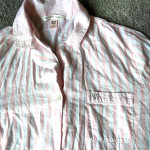 Victoria secret sleep shirt. Long sleeved. M